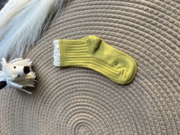 BABY GIRL SOCKS WITH LACE: SIZE 100 (MUSTARD)