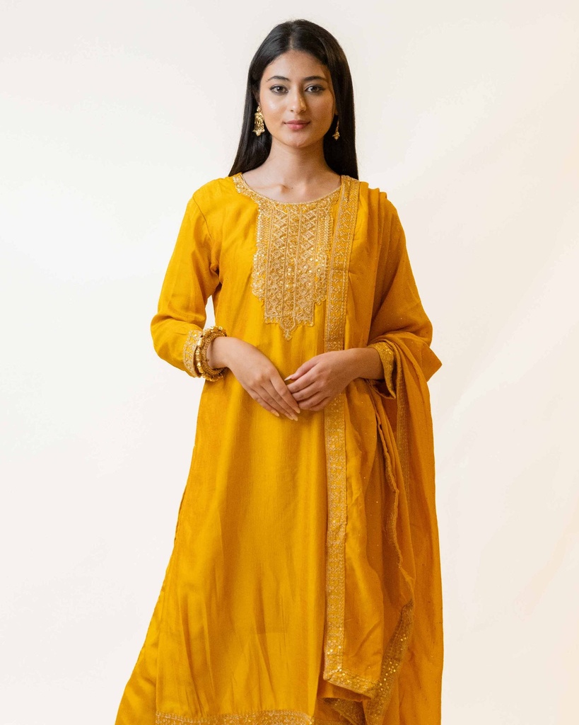 Rang Yellow Elegant Bloom Kurta Koti Set